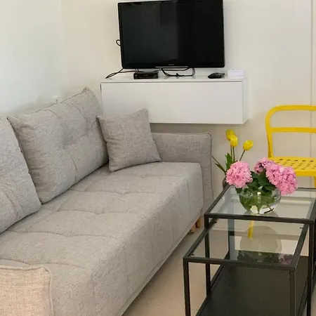 Rose 3 * Trogir